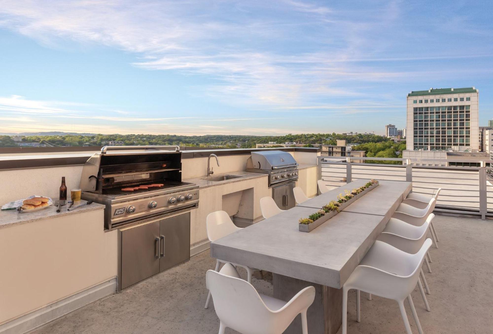 Club Wyndham Austin Hotel Exterior photo